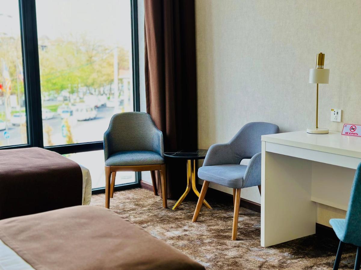 Garnet Hotel Tashkent Ngoại thất bức ảnh