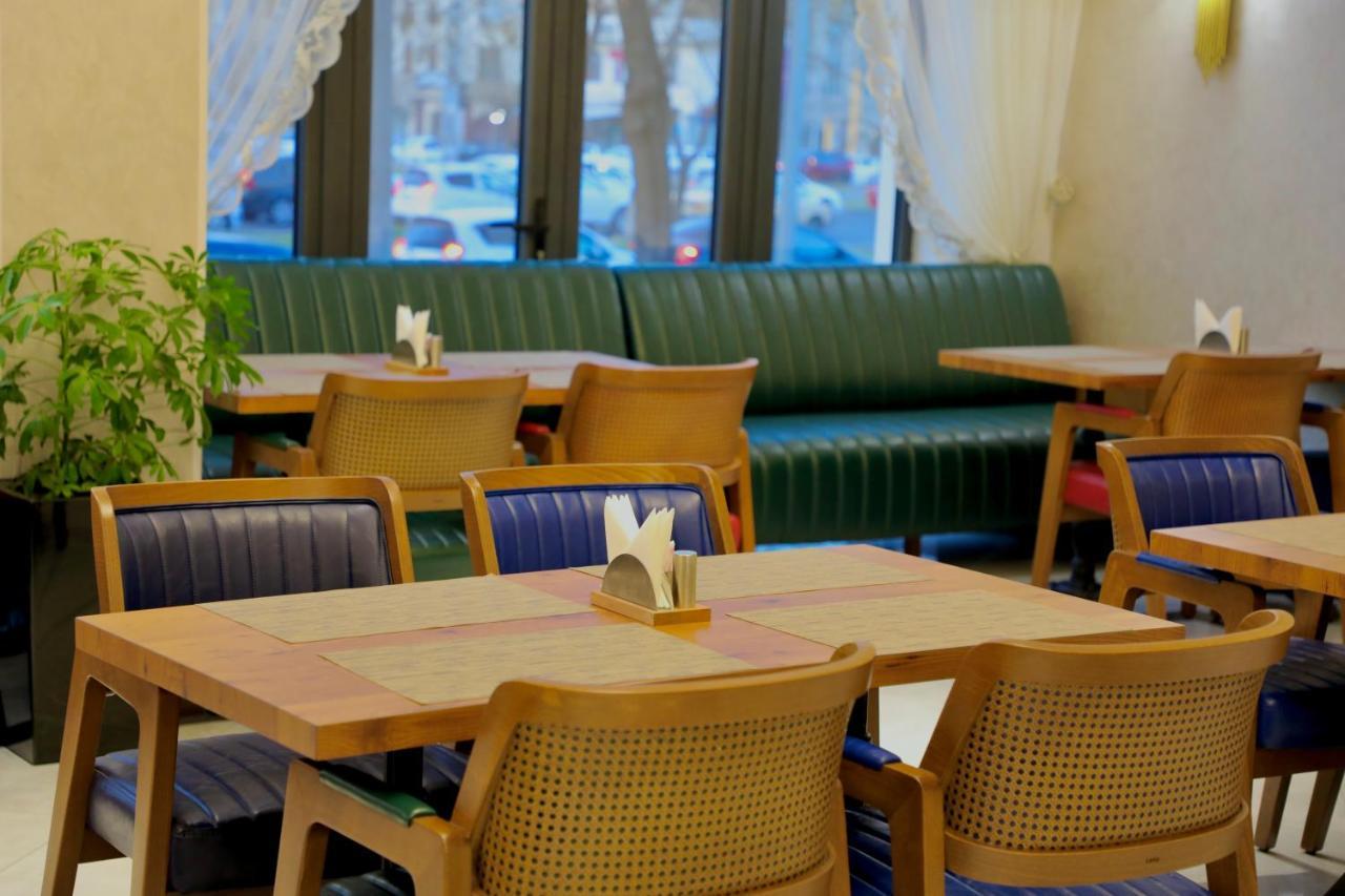 Garnet Hotel Tashkent Ngoại thất bức ảnh