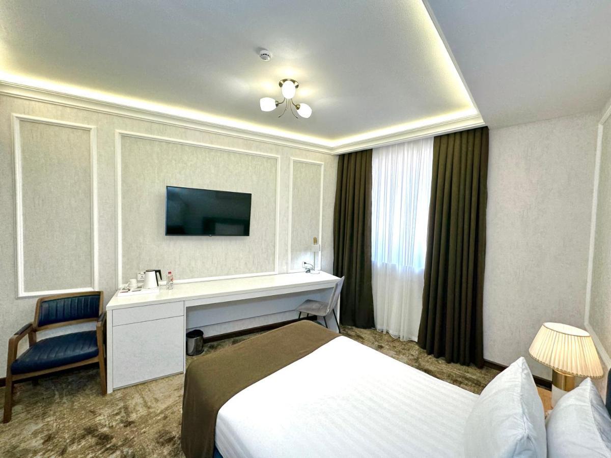 Garnet Hotel Tashkent Ngoại thất bức ảnh