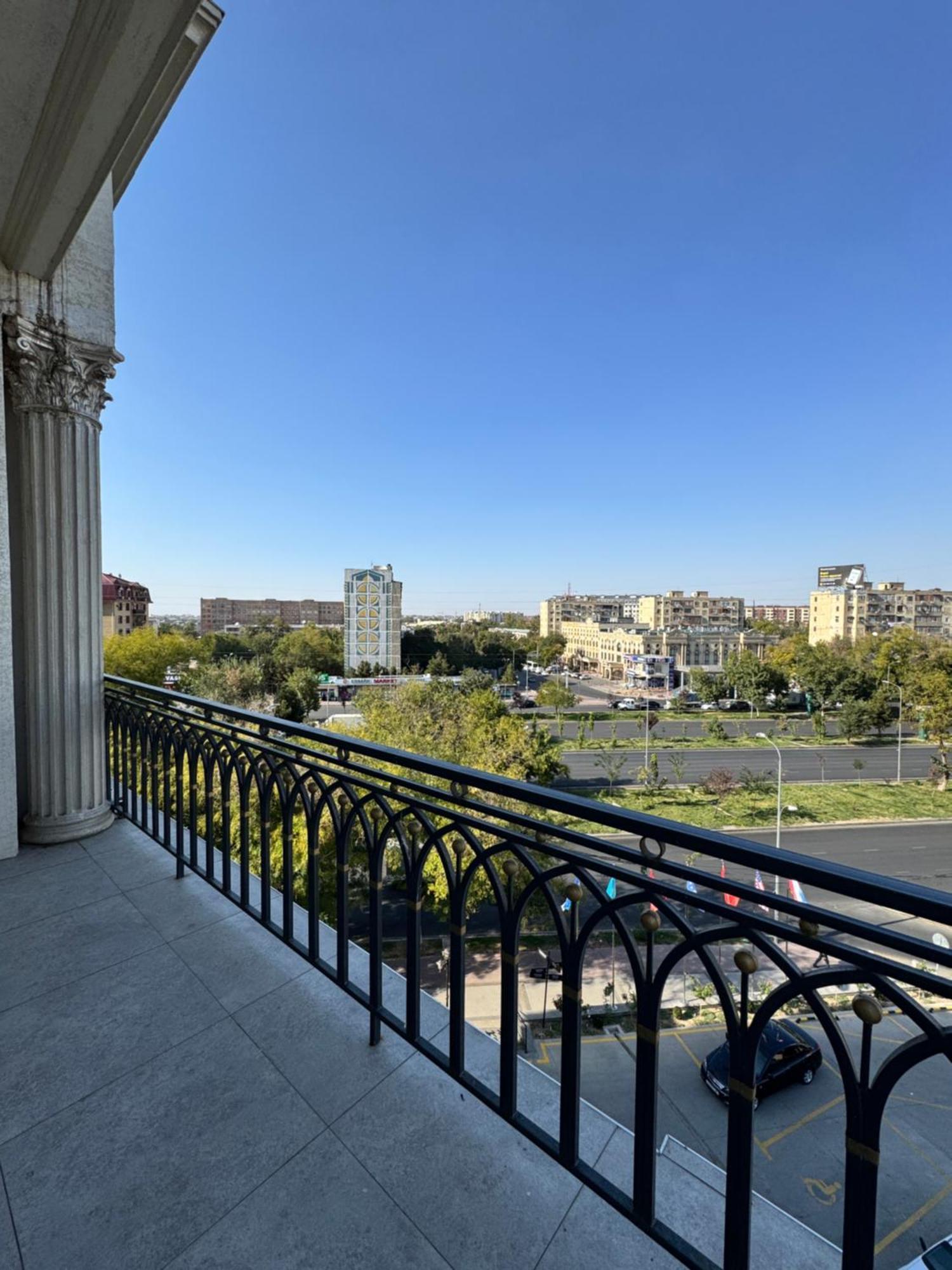 Garnet Hotel Tashkent Ngoại thất bức ảnh