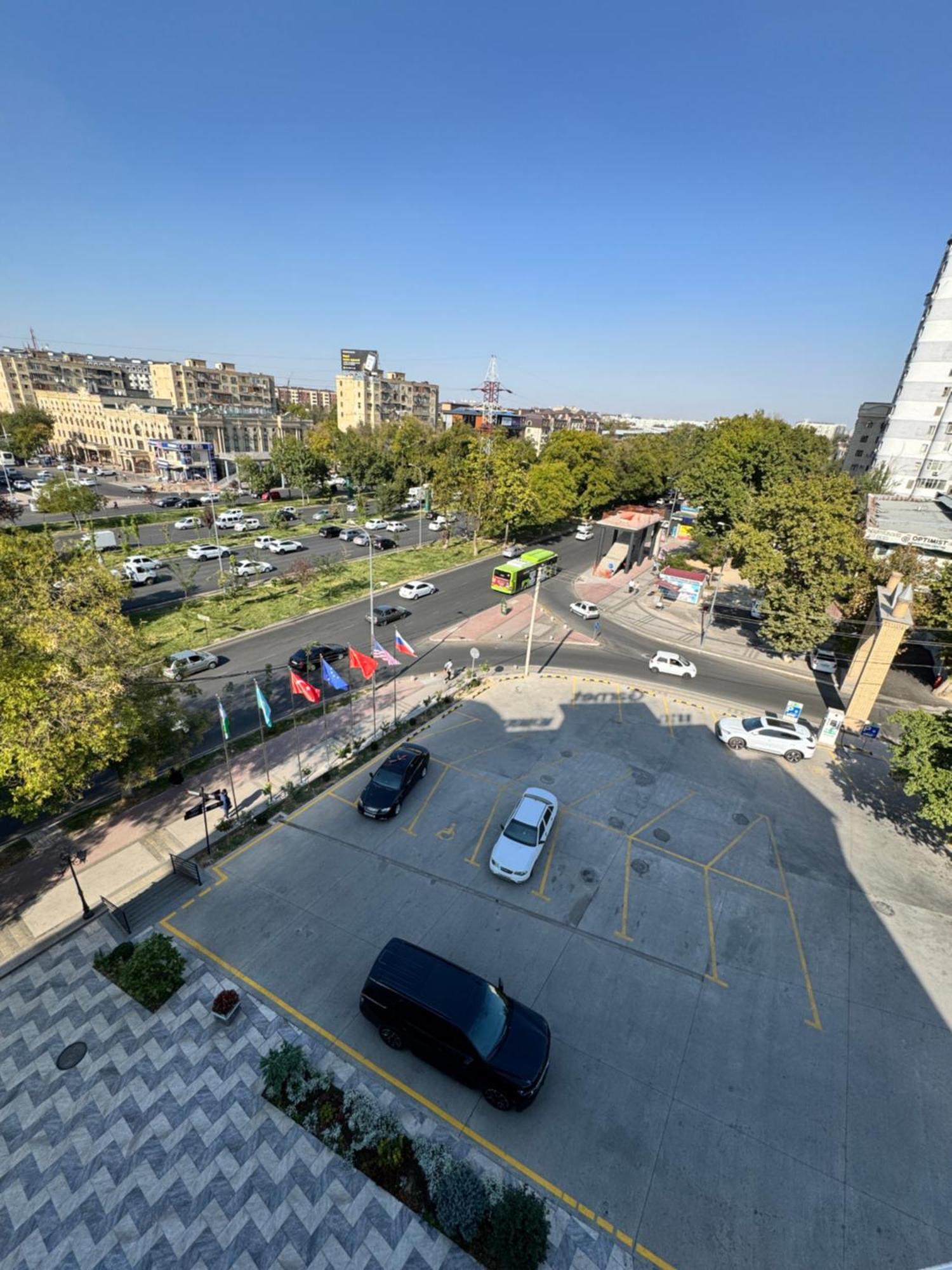Garnet Hotel Tashkent Ngoại thất bức ảnh