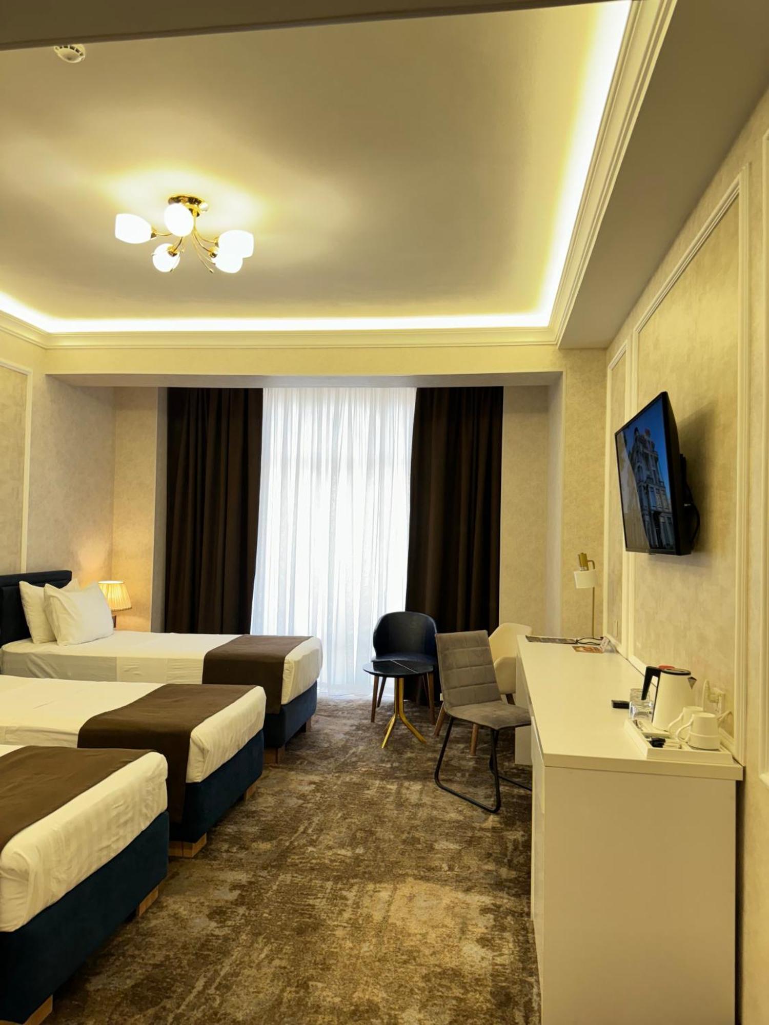 Garnet Hotel Tashkent Ngoại thất bức ảnh